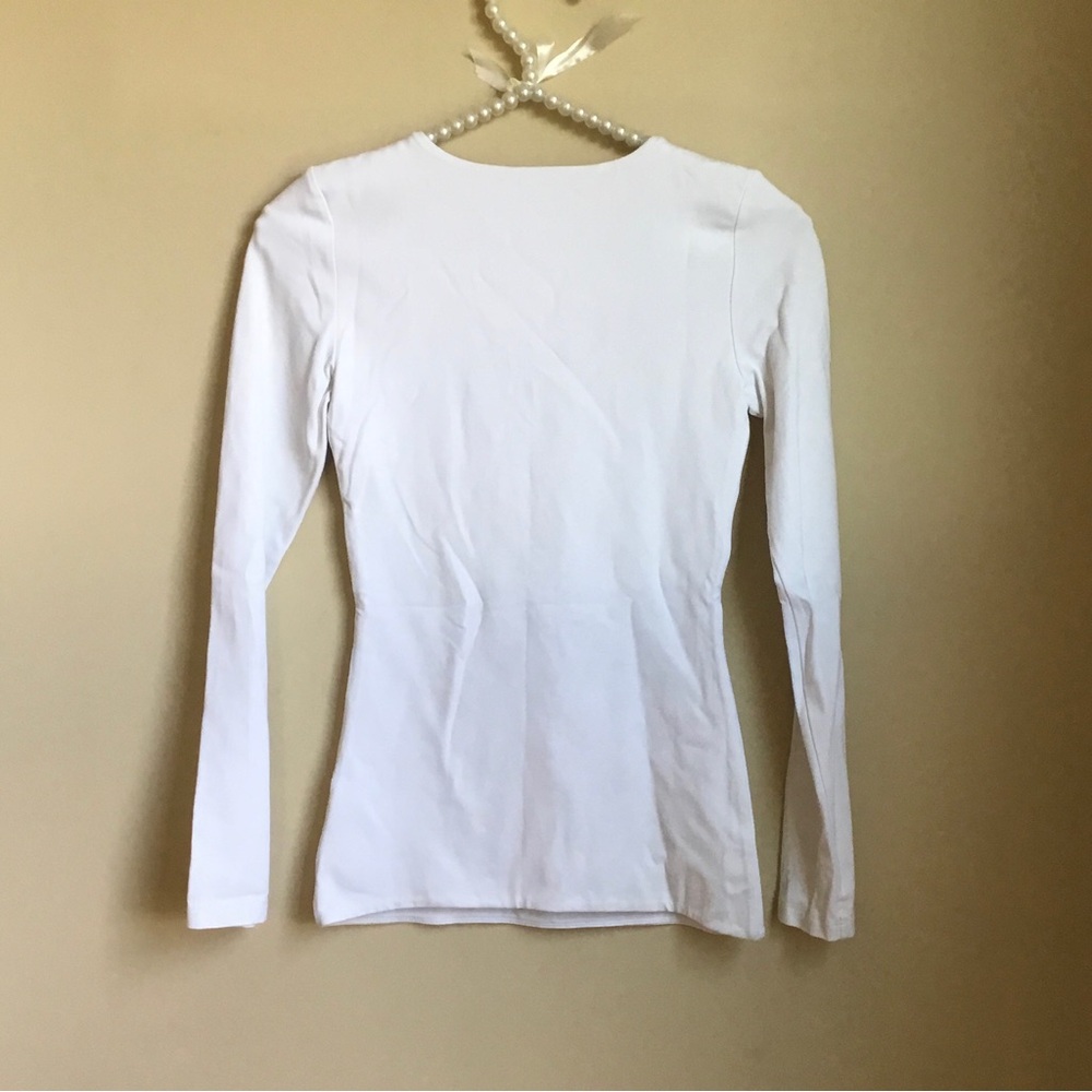 Aritzia Contour White Silhouette Form Fitting Long Sleeve Crewneck Shirt Small - Picture 5 of 10
